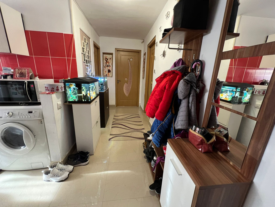 Apartament de 2 camere, 64 mp, zona Vivo