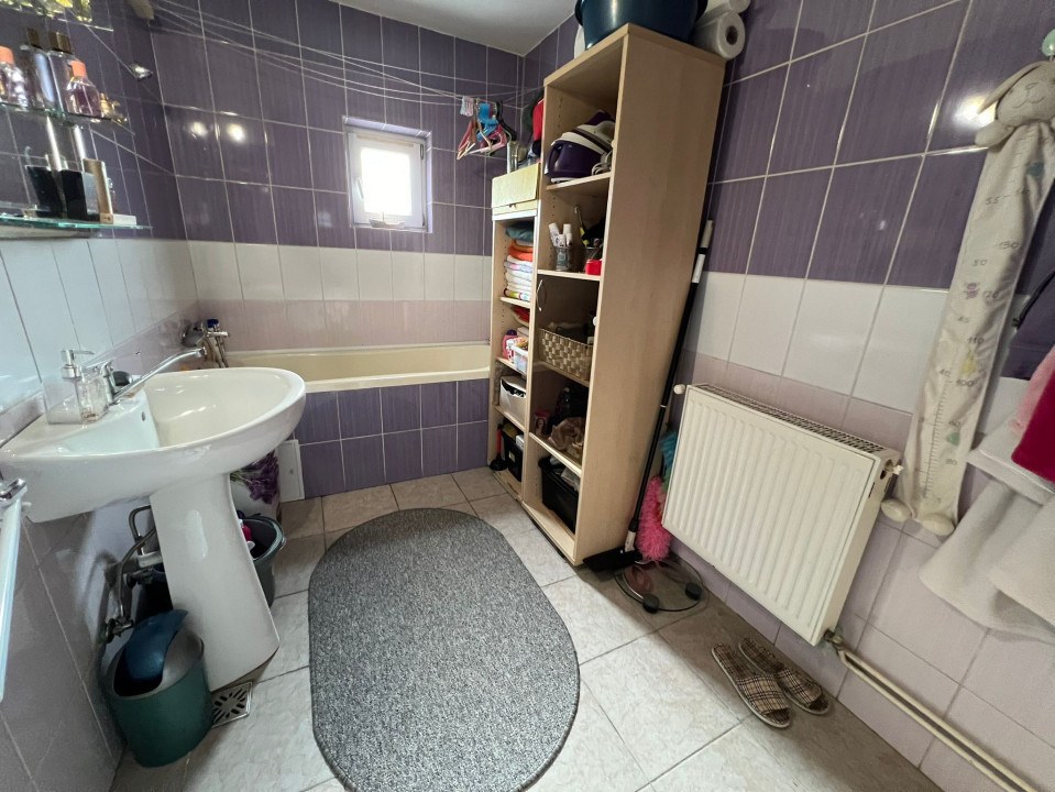 Apartament de 2 camere, 64 mp, zona Vivo