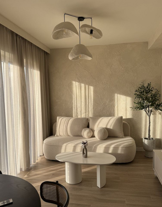 Casa insiruita, 80 mp utili, 28 mp terasa, parcare, zona Casa Zanelor