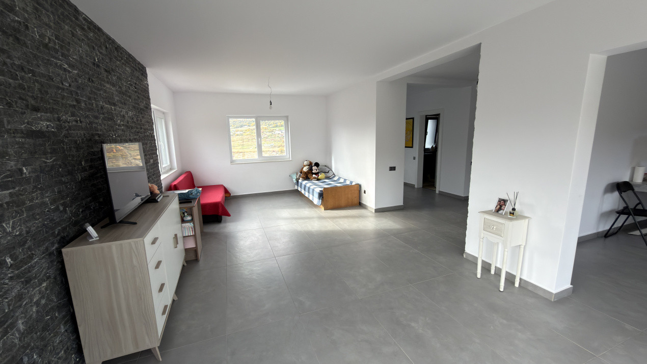 Casa Individuala 4 camere, 184mp, Garaj, Zona Beta Residence