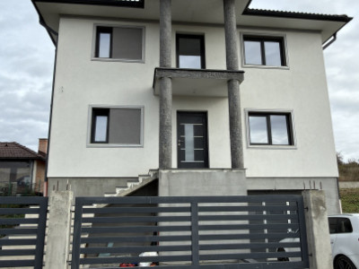 Casa Individuala 4 camere, 184mp, Garaj, Zona Beta Residence