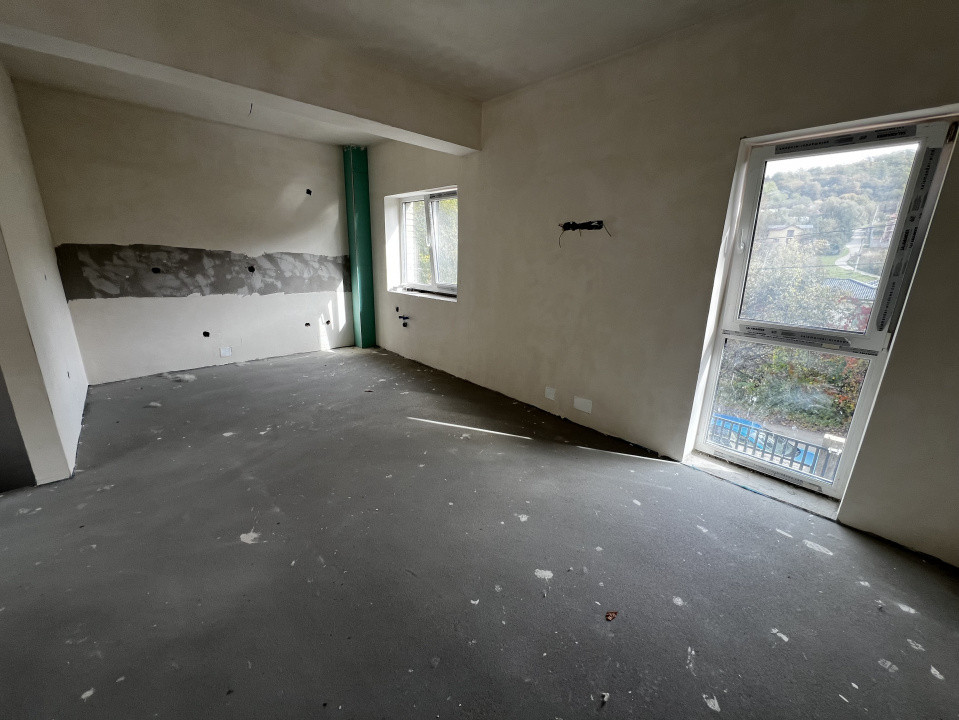 Duplex de 4 camere, 160 mp utili, garaj, Tauti