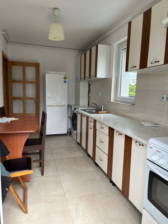 Apartament de 3 camere, 60 mp, terasa, garaj, zona VIvo