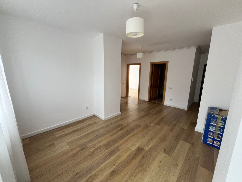 Apartament de 3 camere, 60 mp, terasa, garaj, zona VIvo
