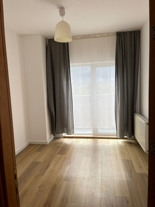 Apartament de 3 camere, 60 mp, terasa, garaj, zona VIvo