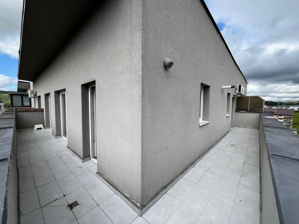 Apartament de 3 camere, 60 mp, terasa, garaj, zona VIvo