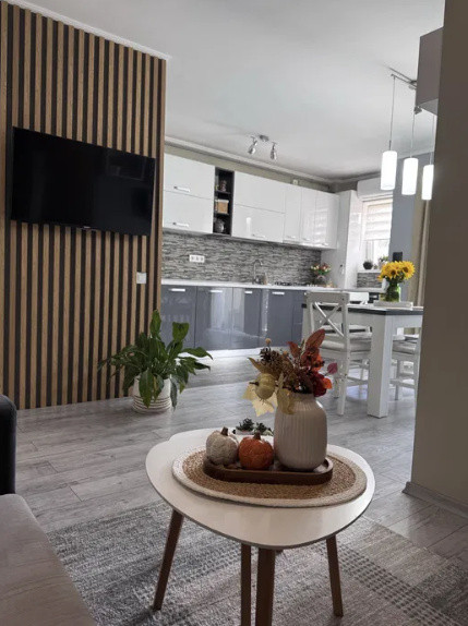 Apartament de 3 camere, 61 mp, loc de parcare, zona Somesului