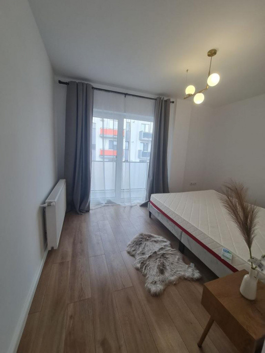 Apartament de 2 camere decomandat, 51 mp, 2 balcoane, zona Terra