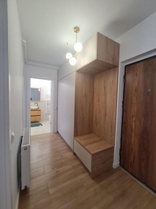 Apartament de 2 camere decomandat, 51 mp, 2 balcoane, zona Terra