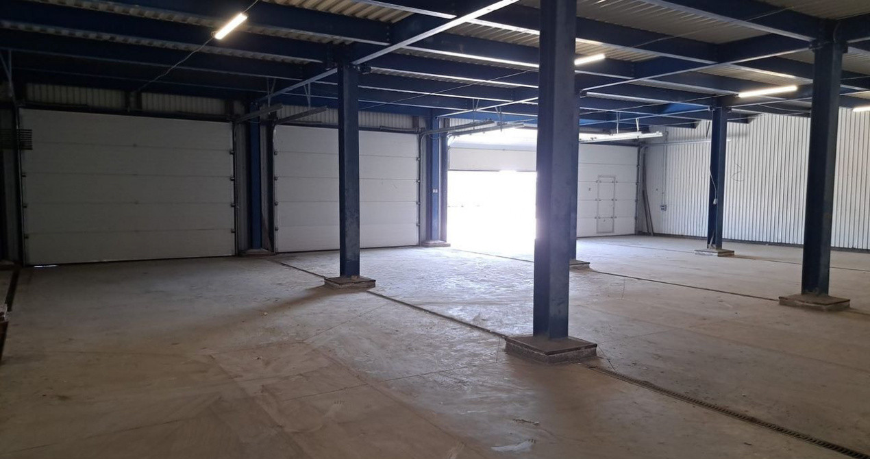 Hala Industriala de inchiriat, 400 mp, Luna de Sus