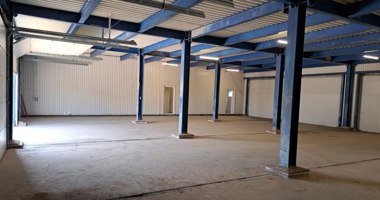 Hala Industriala de inchiriat, 400 mp, Luna de Sus