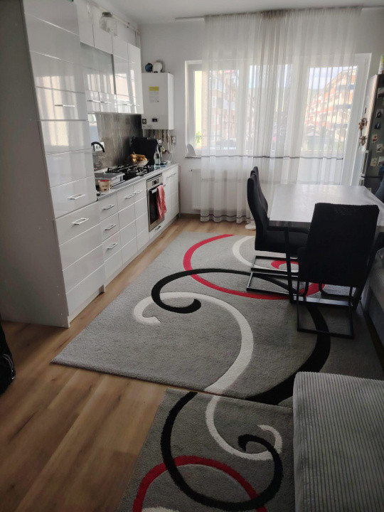 Apartament 3 Camere, 54mp, Etaj Intermediar, Zona Terra