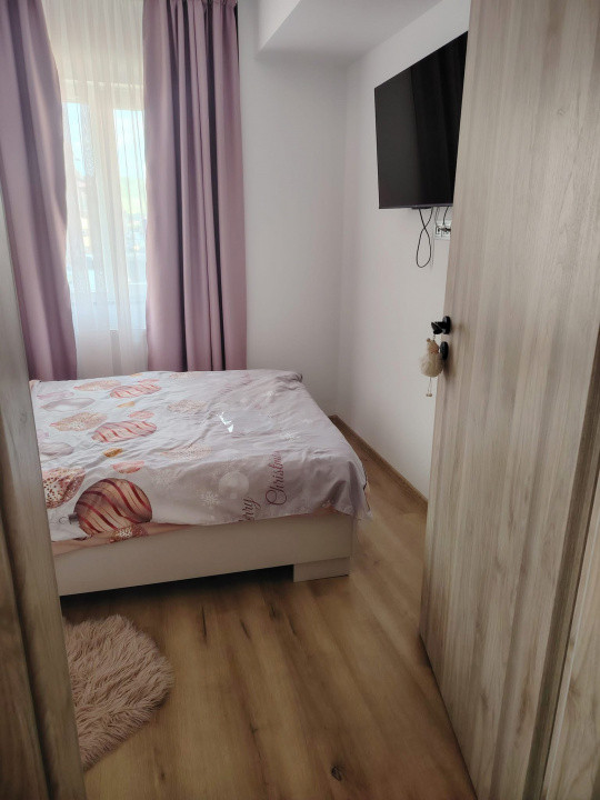 Apartament 3 Camere, 54mp, Etaj Intermediar, Zona Terra