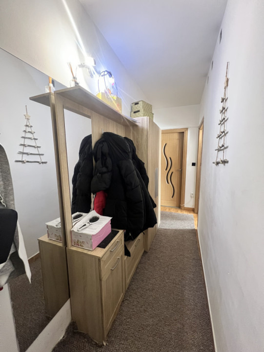 Apartament de 2 camere, ideal pt investitie, 42 mp, 2 balcoane, str Stejarului