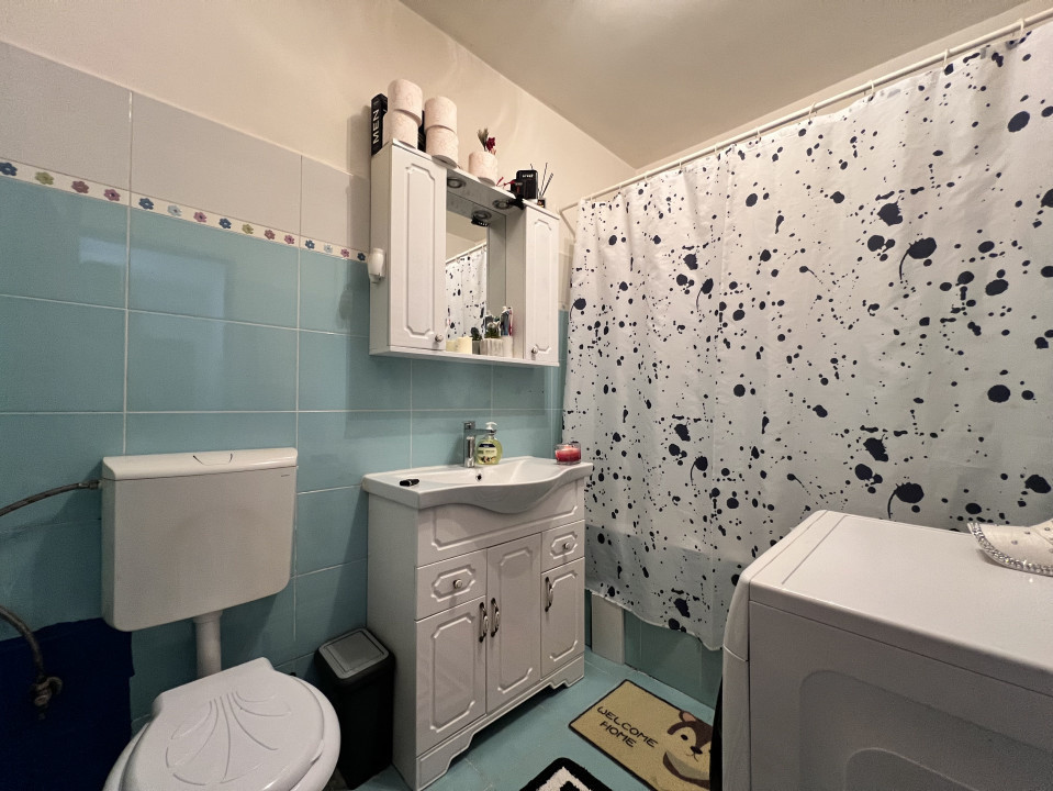 Apartament de 2 camere, ideal pt investitie, 42 mp, 2 balcoane, str Stejarului