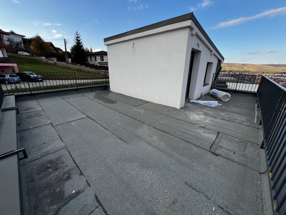 Duplex cu 4 dormitoare, garaj, terasa, zona Fagului