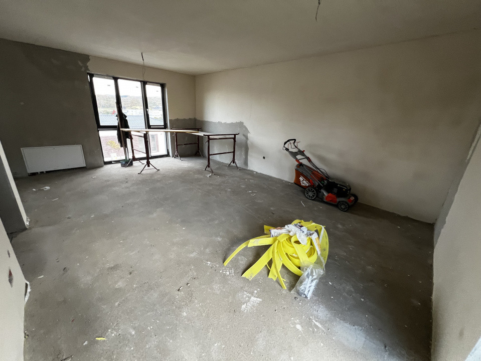 Duplex cu 4 dormitoare, garaj, terasa, zona Fagului