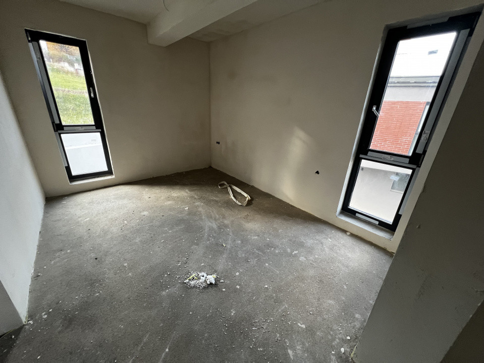 Duplex cu 4 dormitoare, garaj, terasa, zona Fagului