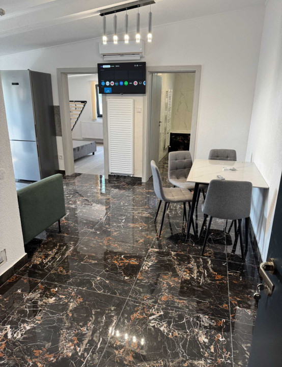 Apartament de 3 camere, 60 mp, 25 mp terasa, Zona Vivo