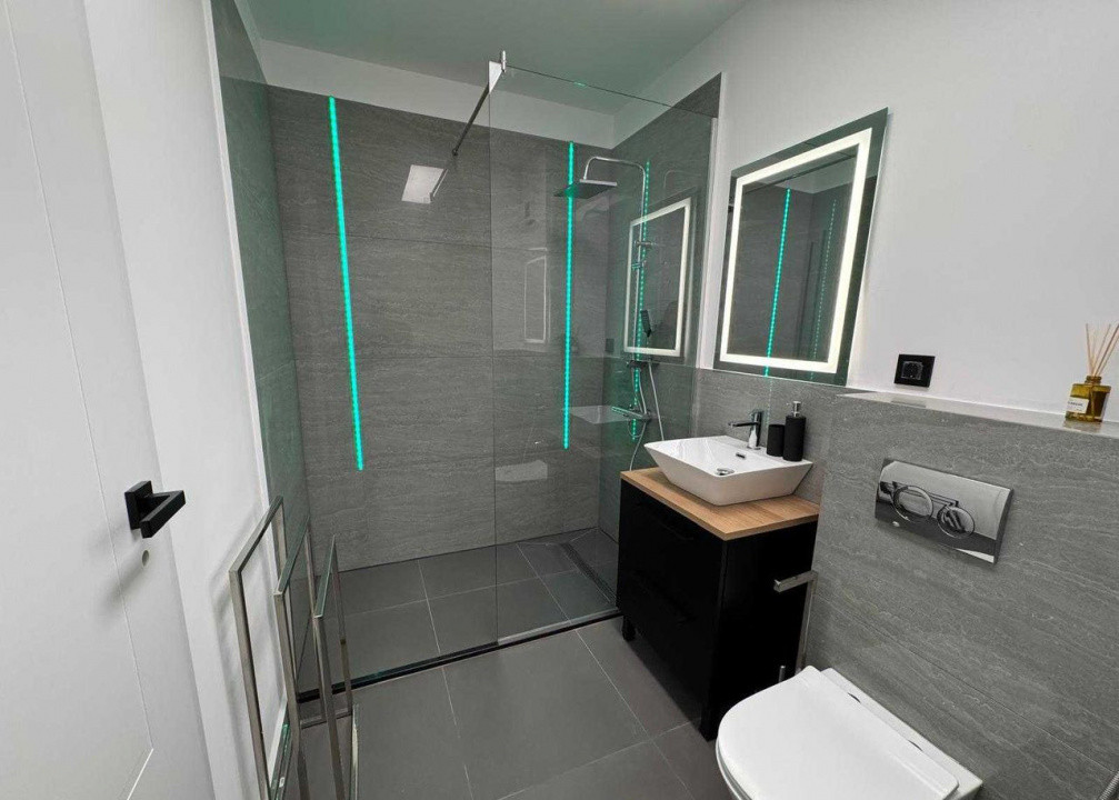 Apartament 2 Camere, 53mp, Etaj Intermediar, Zona Teilor