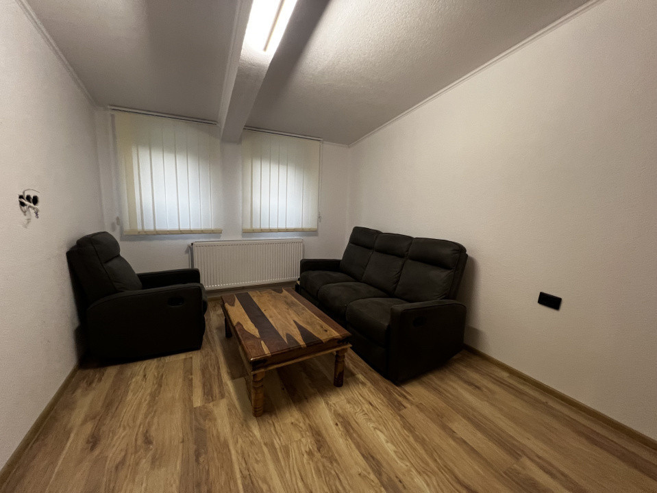 Apartament de 3 camere, 60 mp, 25 mp terasa, Zona Vivo