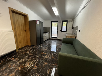 Apartament de 3 camere, 60 mp, 25 mp terasa, Zona Vivo