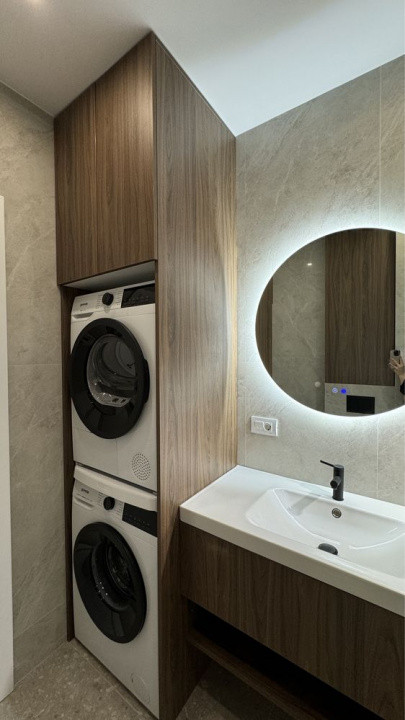 Apartament MODERN de 3 camere,  63 mp, parcare,  zona Vivo