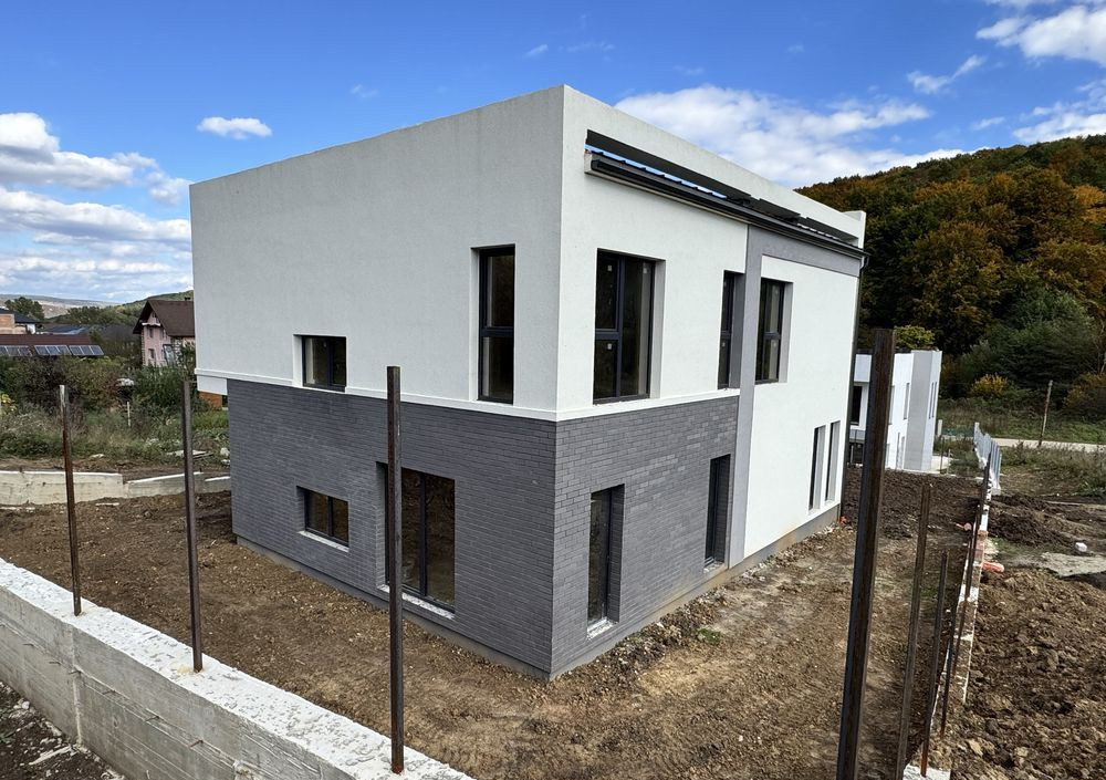 Casa individuala, 200 mp utili, 500 mp teren, Valea Garbaului