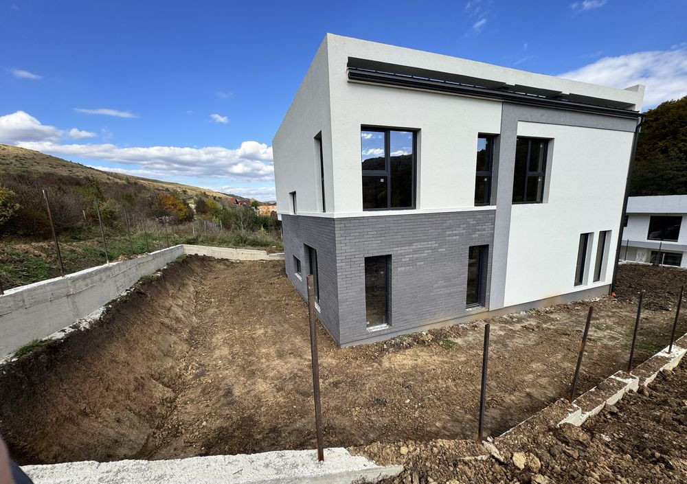 Casa individuala, 200 mp utili, 500 mp teren, Valea Garbaului