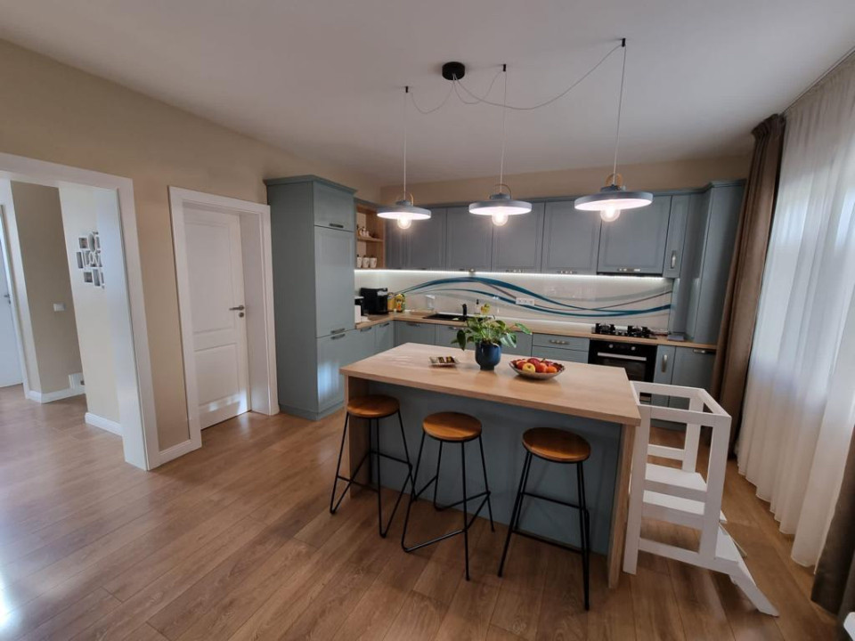 Duplex Modern De 4 Camere, 120mp, Zona Terra