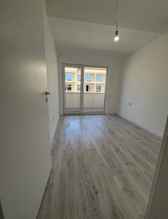 Apartament cu 2 camere, 45 mp, parcare, zona Eroilor