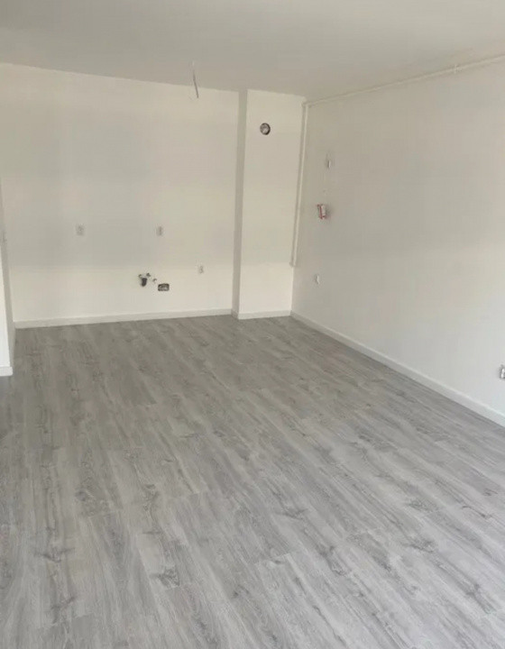 Apartament cu 2 camere, 45 mp, parcare, zona Eroilor