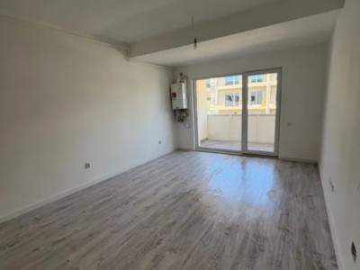 Apartament cu 2 camere, 45 mp, parcare, zona Eroilor
