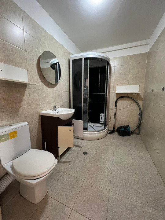 Apartament de 3 camere, 61 mp, loc de parcare, str. Porii/Eroilor