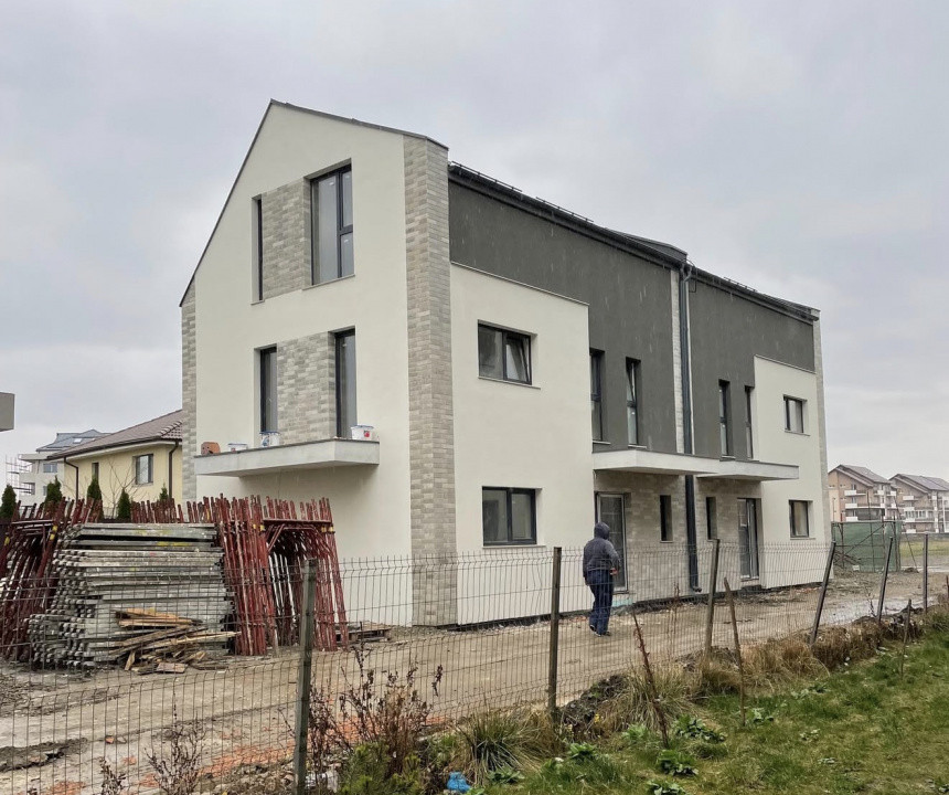 Duplex 4 Camere, 120mp, Zona Terra