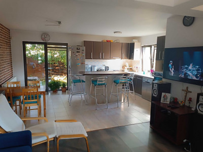 Casa insiruita, 100 mp utili, 80 mp teren, zona Stadionului