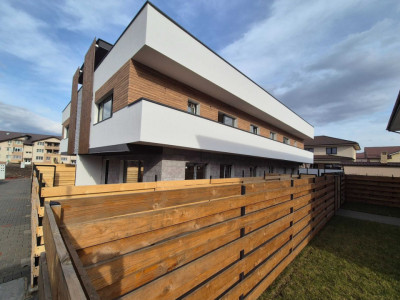 Casa 4 Camere, 150mp, 2 Parcari, Zona Parc Poligon