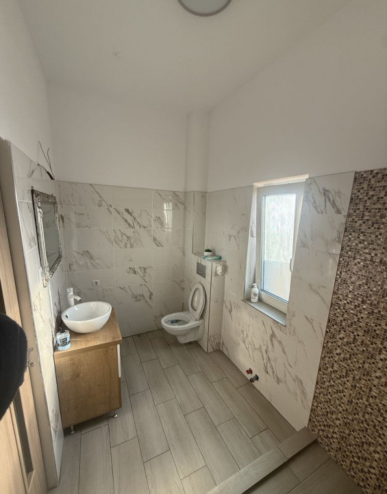 Apartament de 2 camere, 76 mp, parcare, zona Avram Iancu