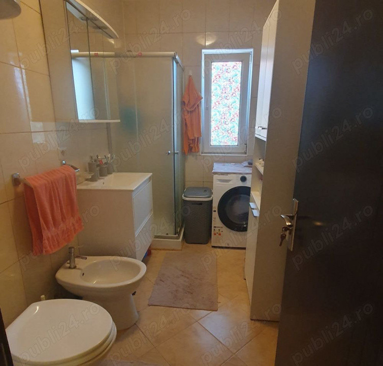 Apartament de o camera, 43 mp, zona Roata Faget