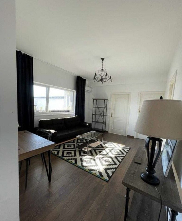 Apartament de 3 camere, 82 mp, 2 bai, parcare, Zona Stadionului