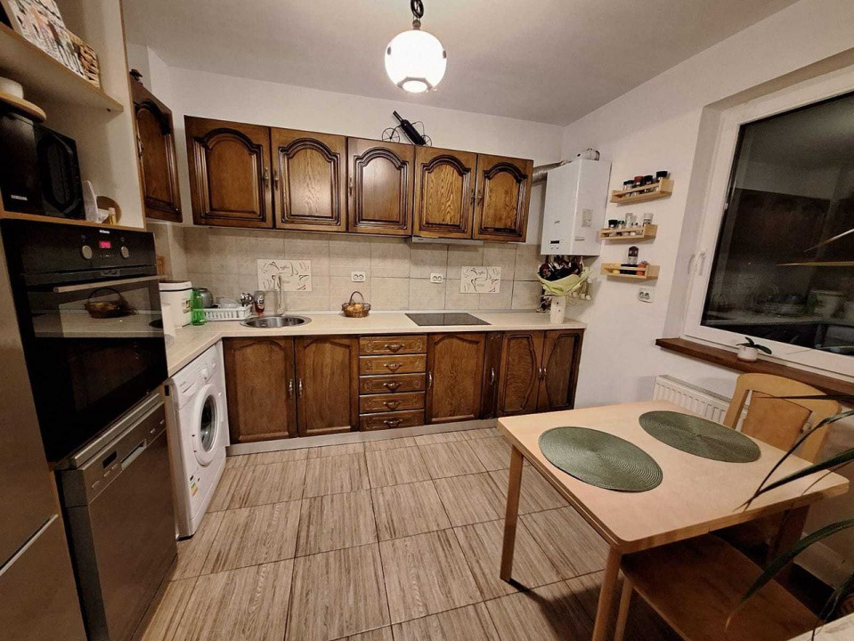 Apartament de 3 camere, 67 mp, 77mp gradina, zona Tineretului