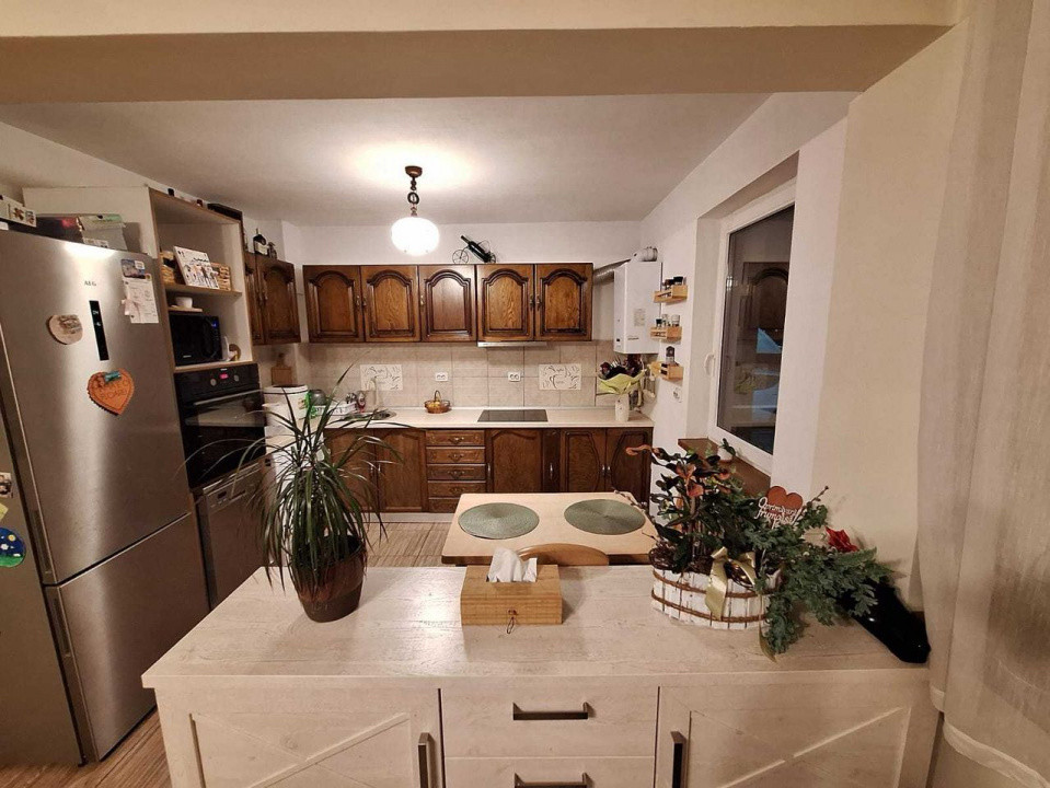 Apartament de 3 camere, 67 mp, 77mp gradina, zona Tineretului