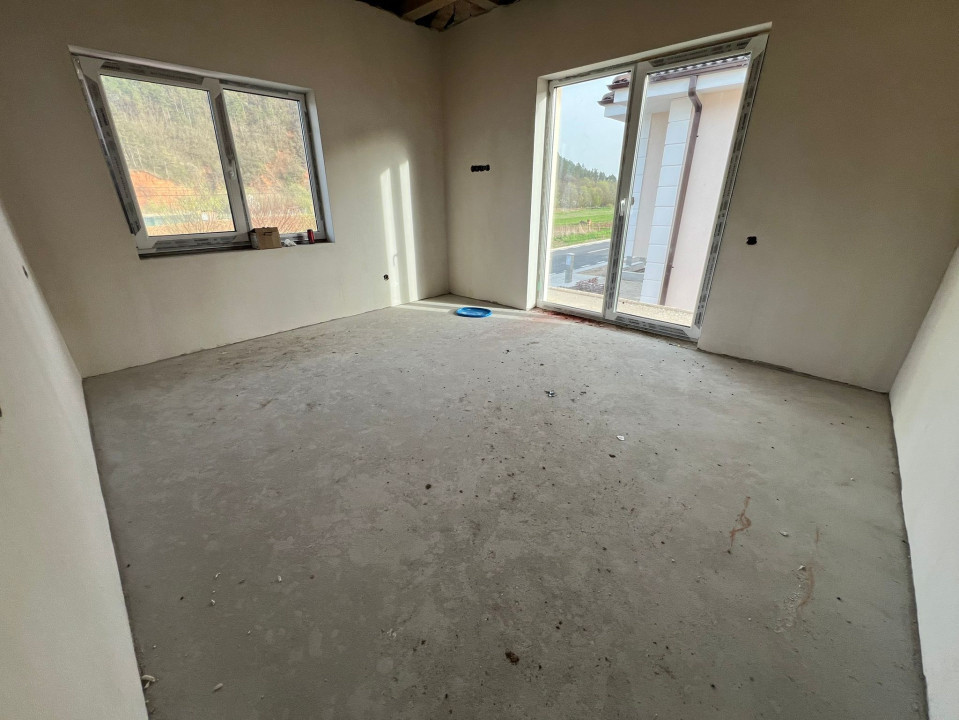 Casa individuala, 110mp, 400mp, garaj, Luna de Sus