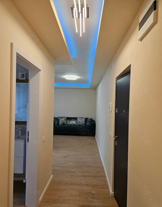 Apartament de 2 camere, 37 mp, parcare, zona Eroilor