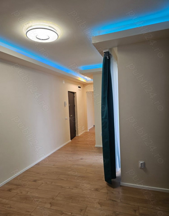 Apartament de 2 camere, 37 mp, parcare, zona Eroilor