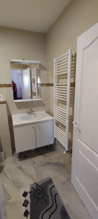 INVESTITIE! Apartament de 2 camere, 56 mp, preluare de chiriasi, str Eroilor