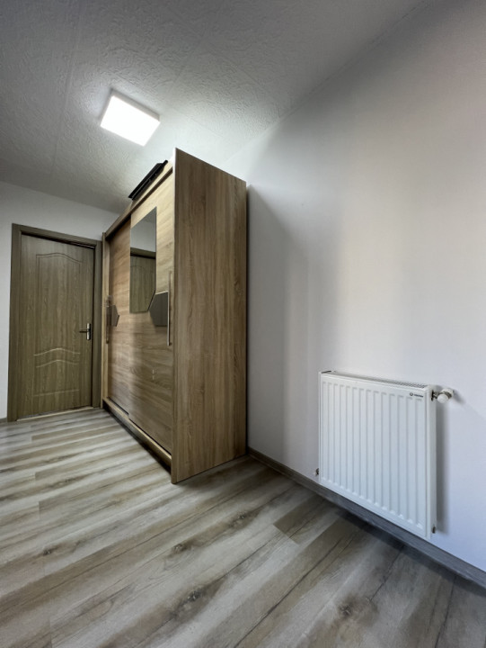 Apartament de 3 camere, 2 parcari, boxa, Str. Fagului