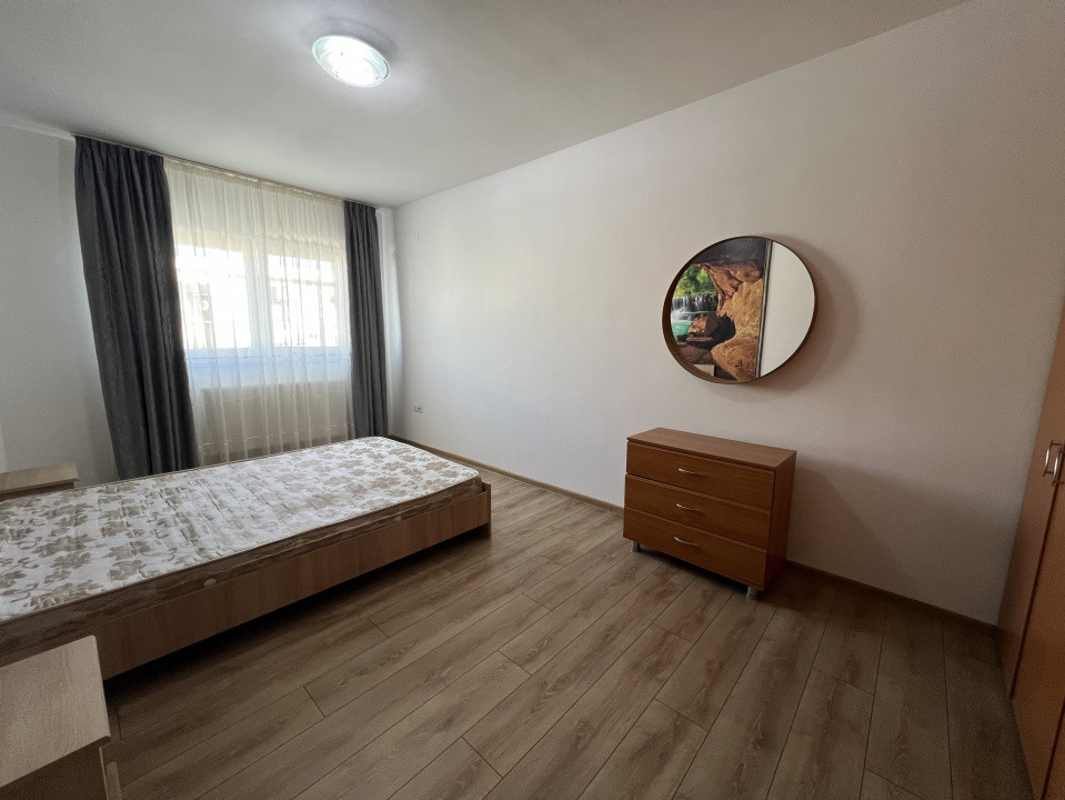 Apartament de 2 camere decomandate,  55 mp, parcare, Profi Eroilor