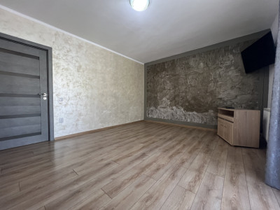 Apartament de 2 camere decomandate,  55 mp, parcare, Profi Eroilor