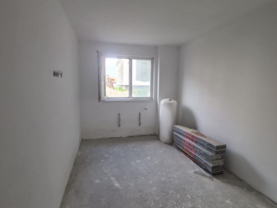 Apartament de 3 camere, 70mp, parcare, zona Tineretului